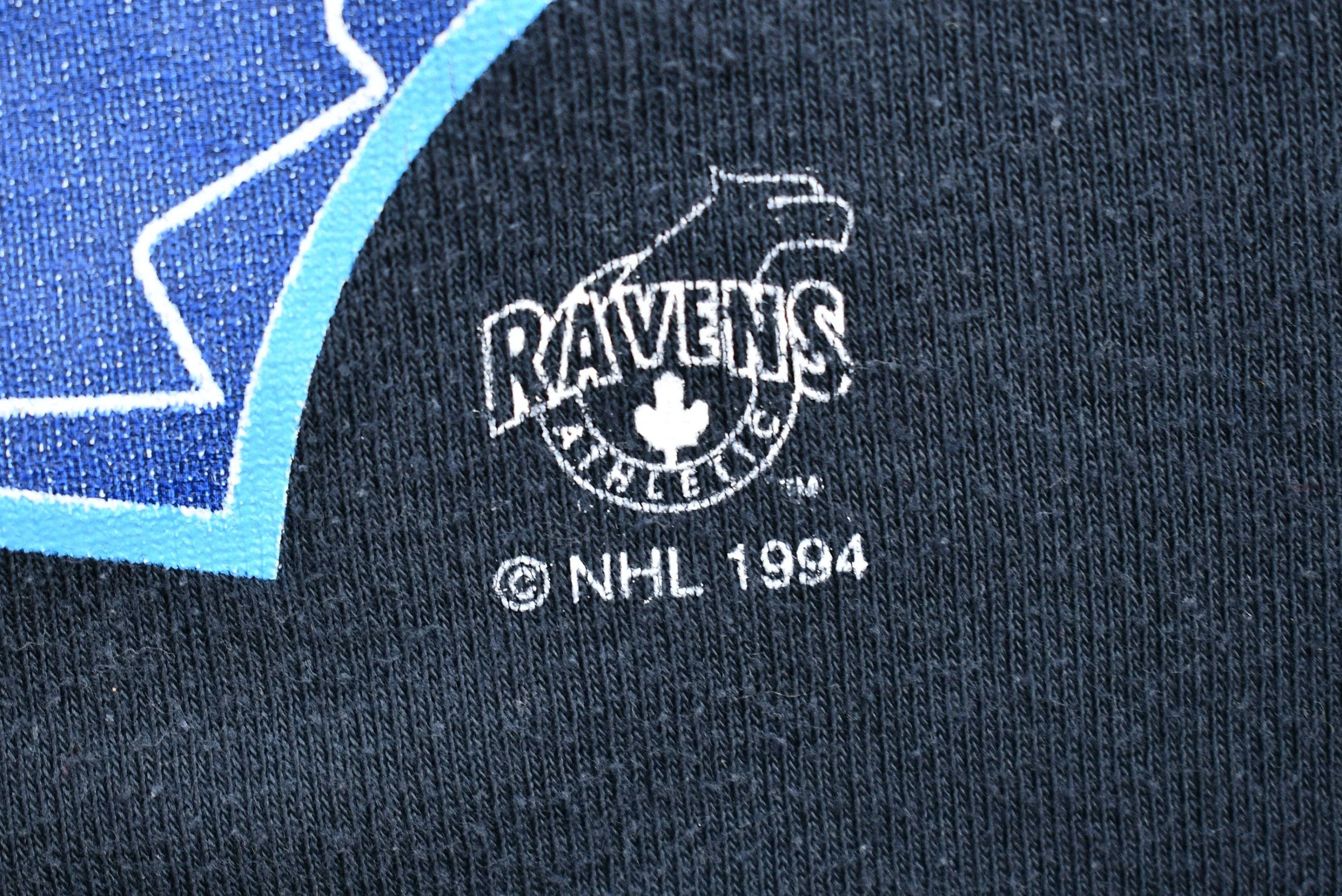 Vintage 1994 Toronto Maple Leafs Tank Top Men's Medium - Image 4