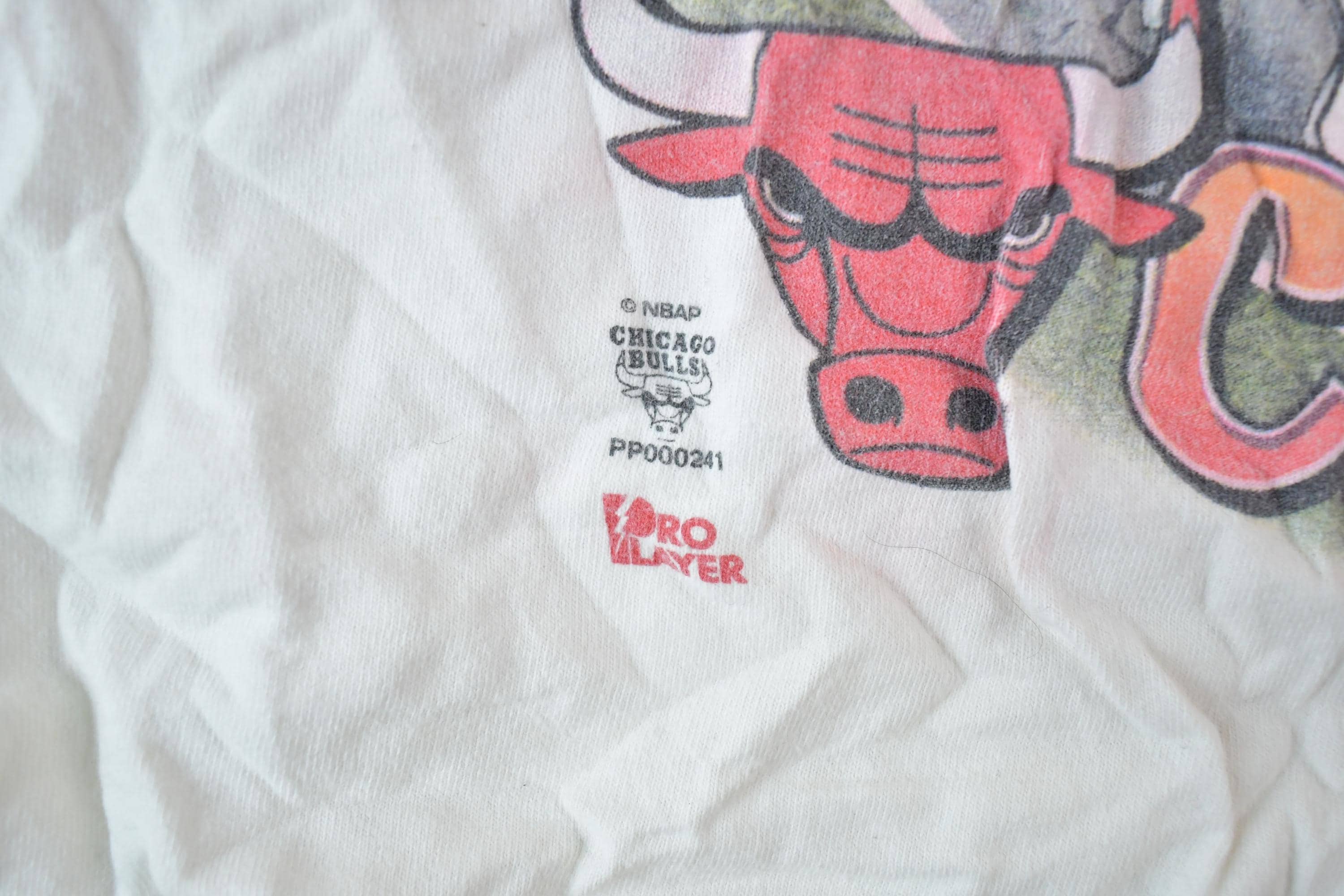Vintage 1995 1996 Chicago Bulls NBA Graphic T-Shirt Men's S - Image 7