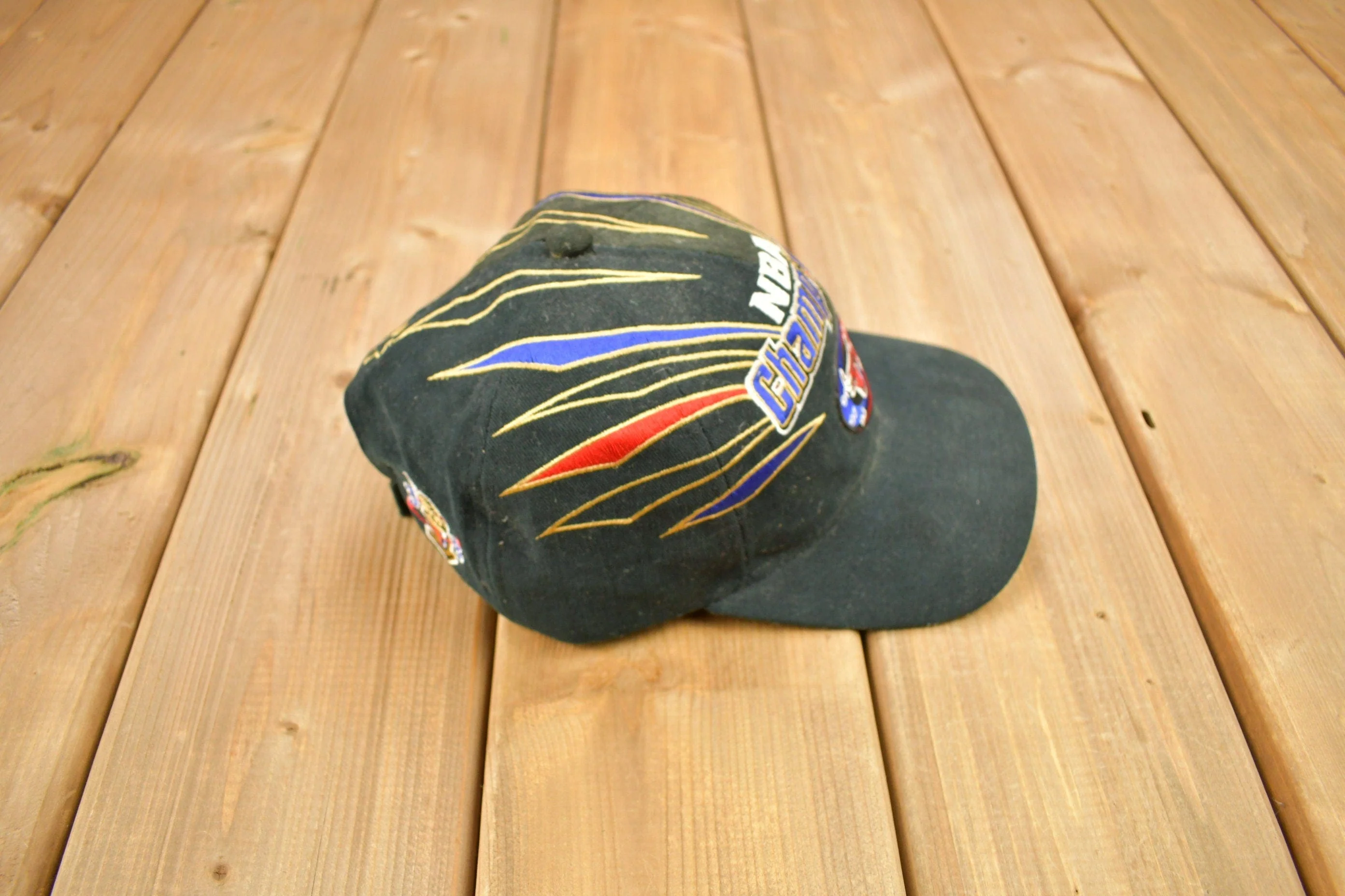 Vintage 1998 Chicago Bulls NBA Champions Starter Stripes Strap Back Hat - Image 3