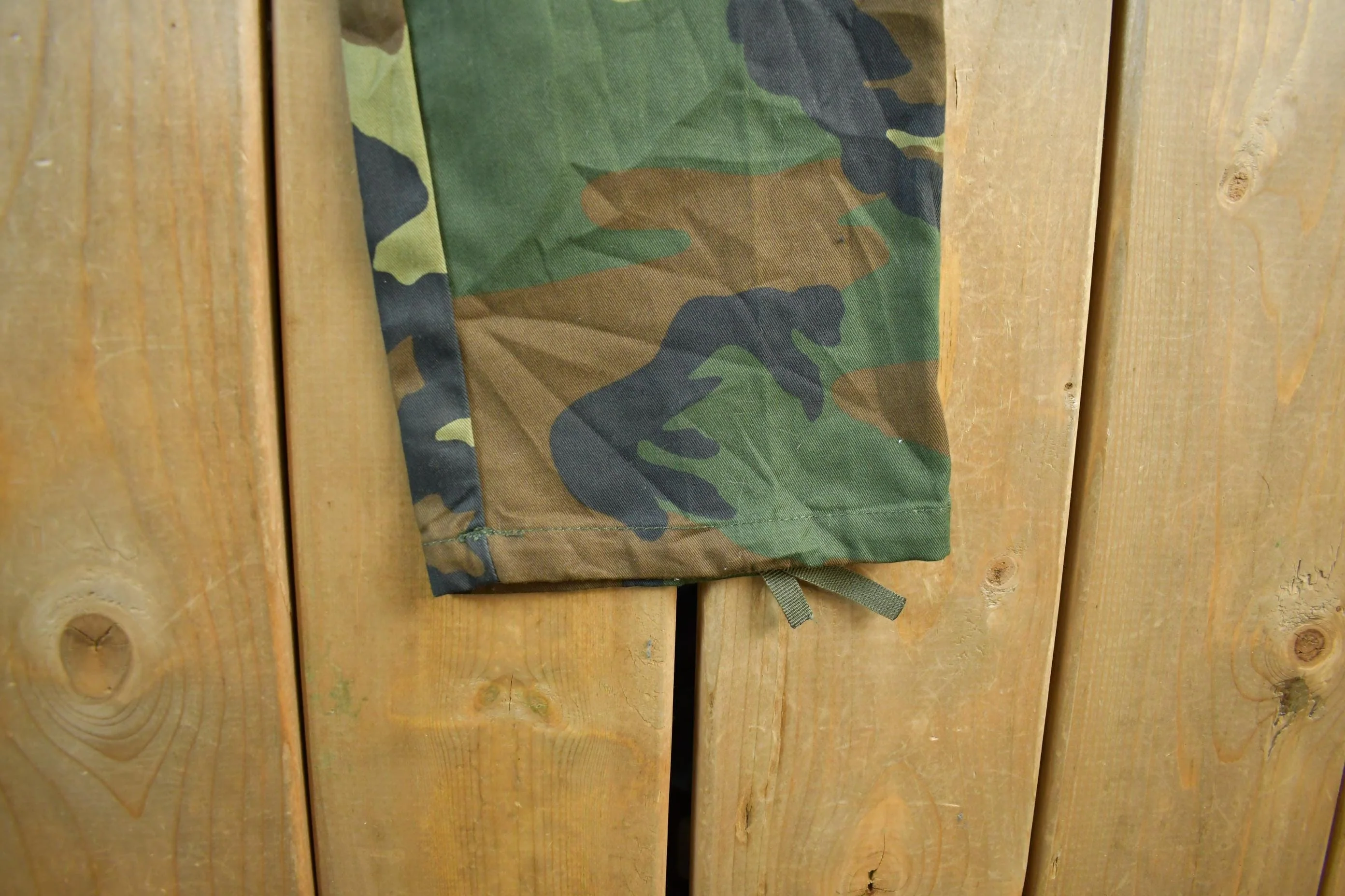 Vintage 2000s Army Woodland Camouflage Cargo Pants Women's 30 x 29 - Image 3