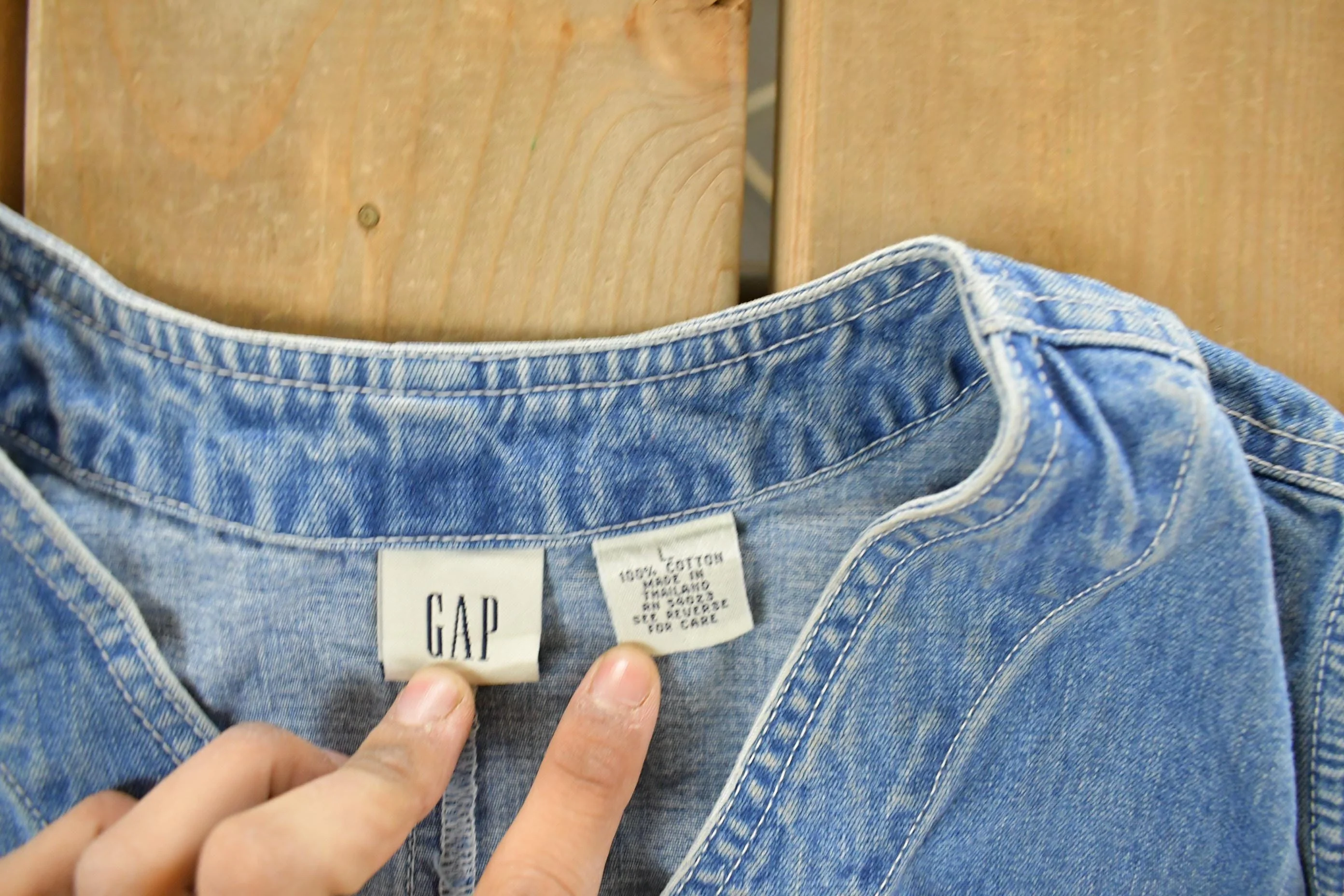 Vintage 2000s Gap Denim Button Up Vest Jacket Women's M - Image 4