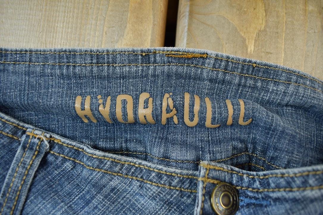 Vintage 2000s Hydraulic Low Waisted Boot Cut Denim Jeans Women's 26 x 30 - Image 4