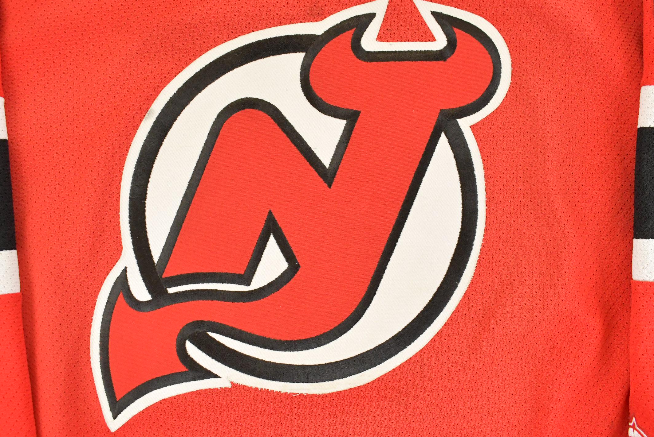Vintage 2000s Martin Brodeur New Jersey Devils Koho Hockey Jersey Men's Large - Image 3