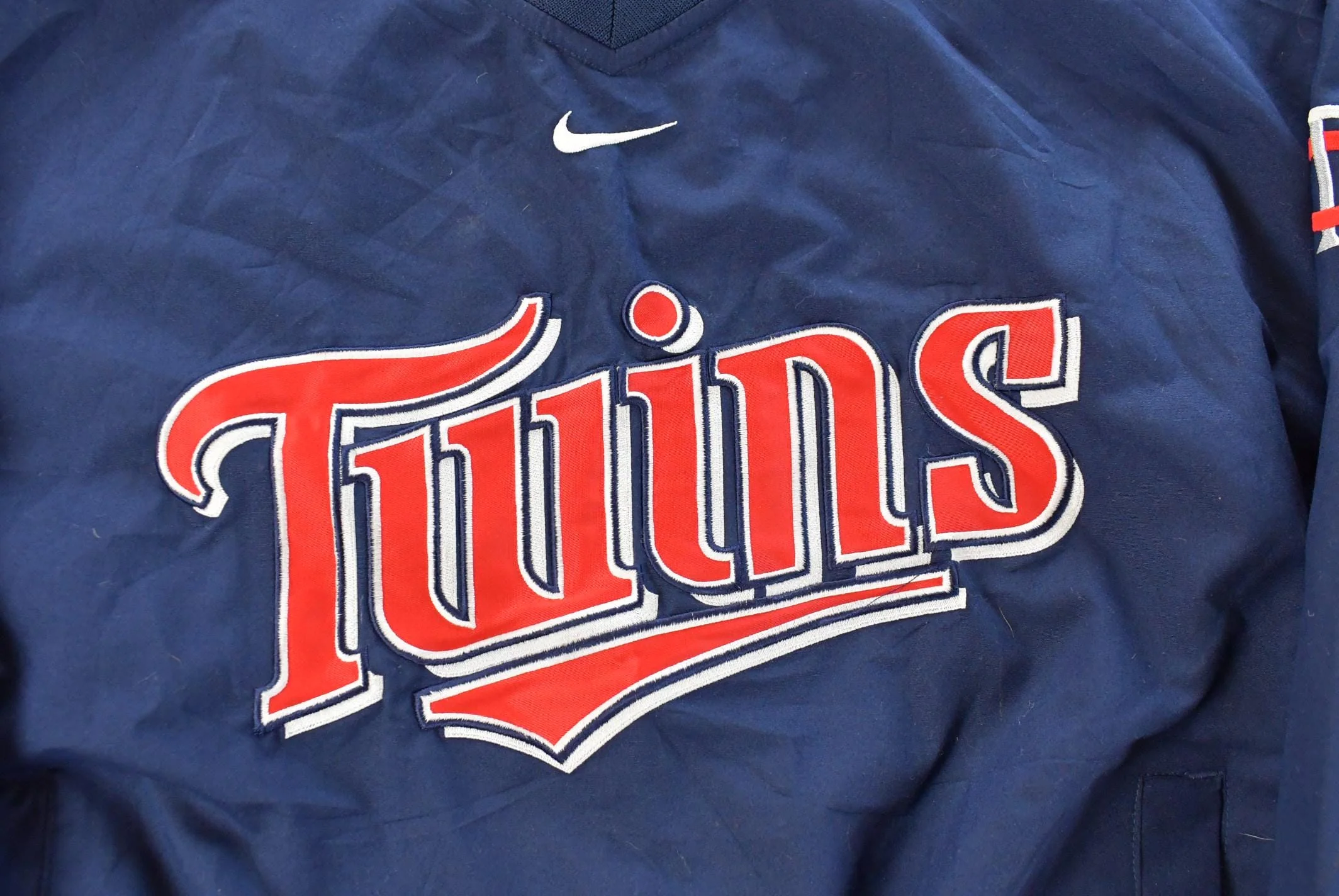 Vintage 2000s Minnesota Twins Nike MLB Pullover Windbreaker Jacket Men's Small - Image 3