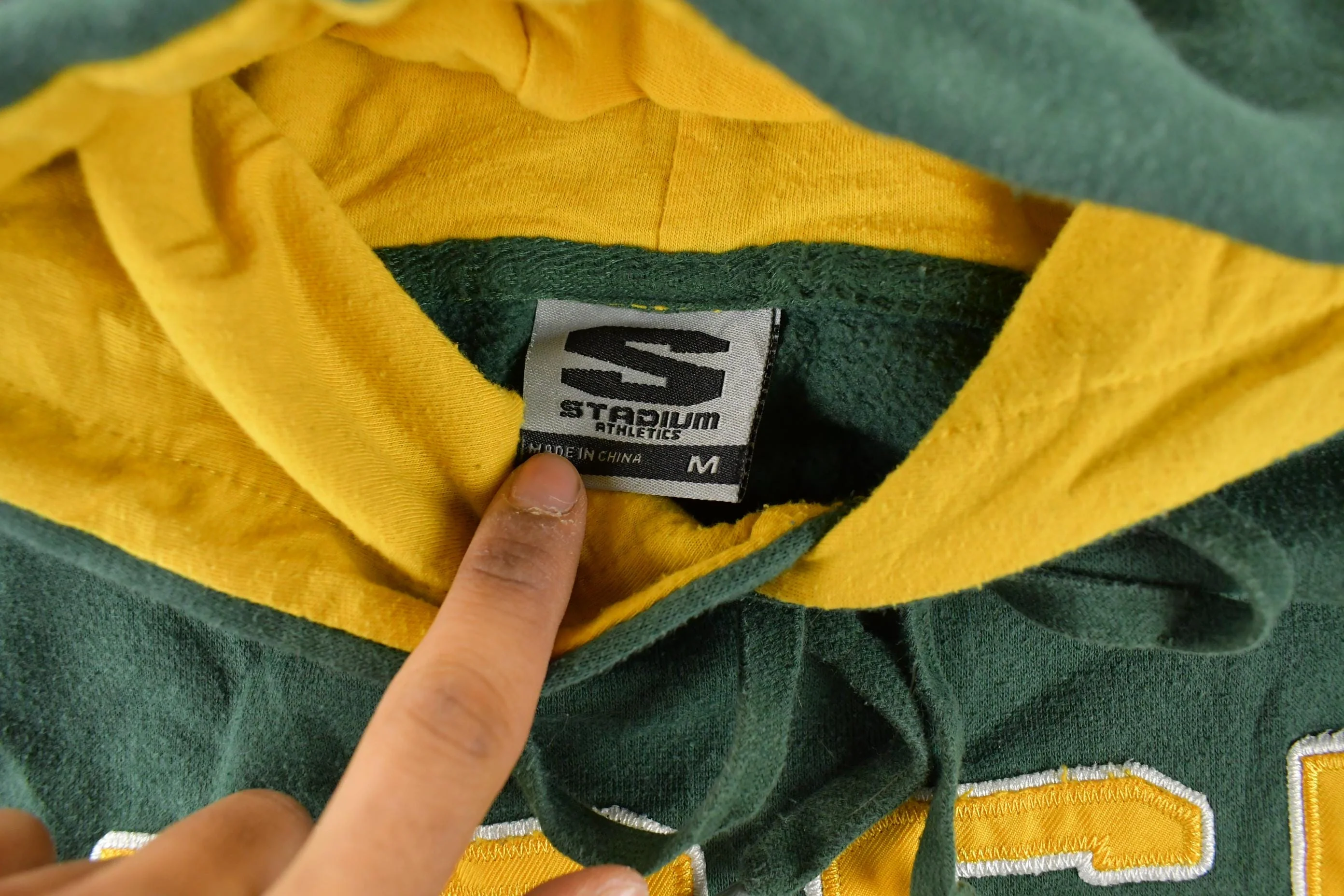 Vintage 2000s North Dakota State University Hoodie Sweatshirt Mens Small - Image 5