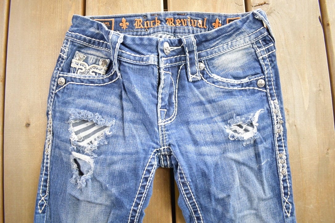 Vintage 2000s Rock Revival Skinny Jeans Women's 24 x 32 - Image 4