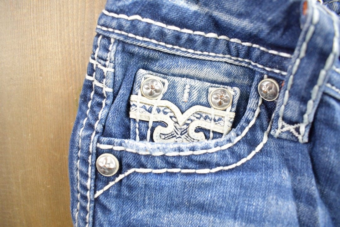 Vintage 2000s Rock Revival Skinny Jeans Women's 24 x 32 - Image 5