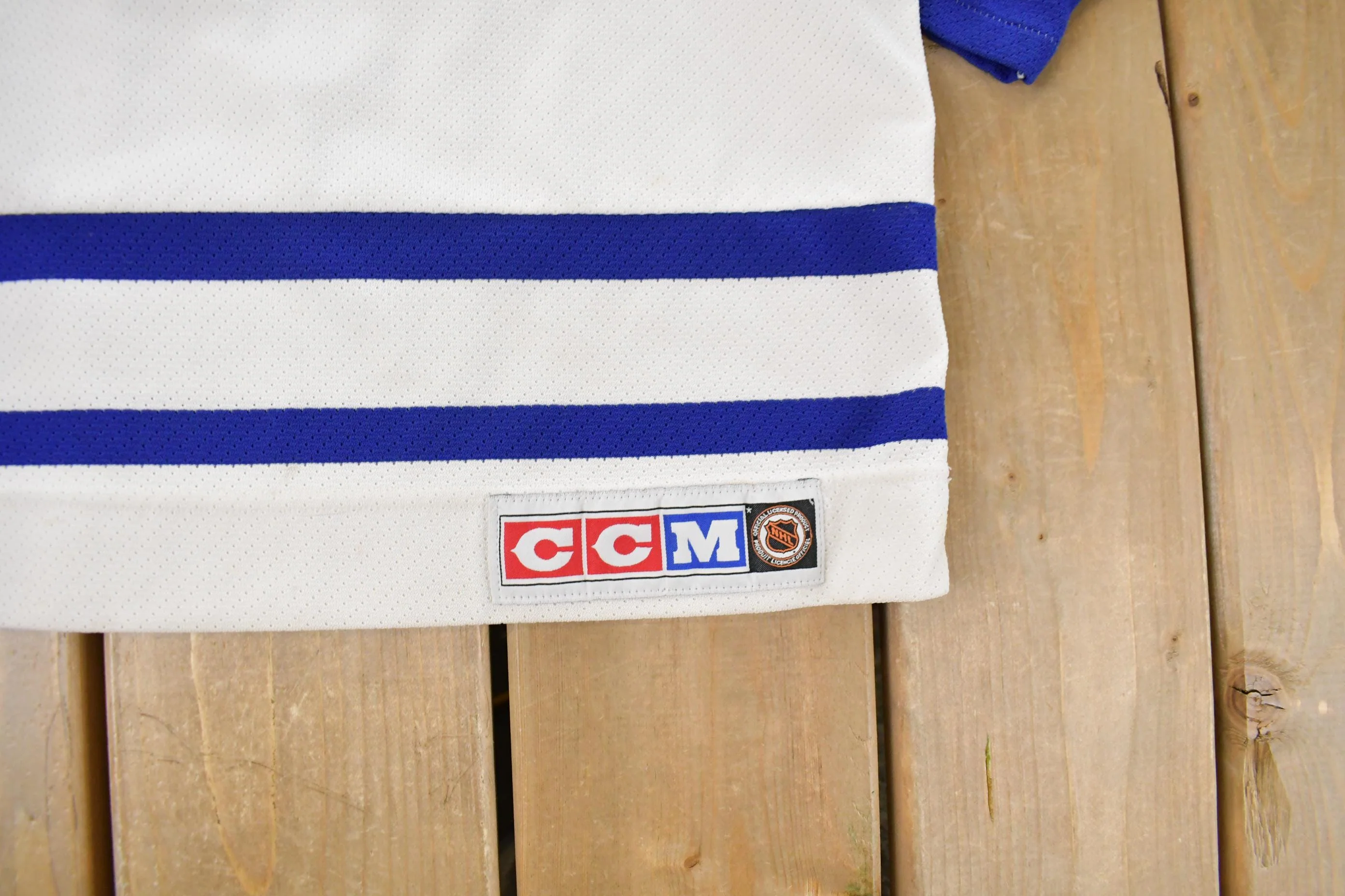 Vintage 2000s Toronto Maple Leafs NHL Hockey Jersey Youth L-XL - Image 6