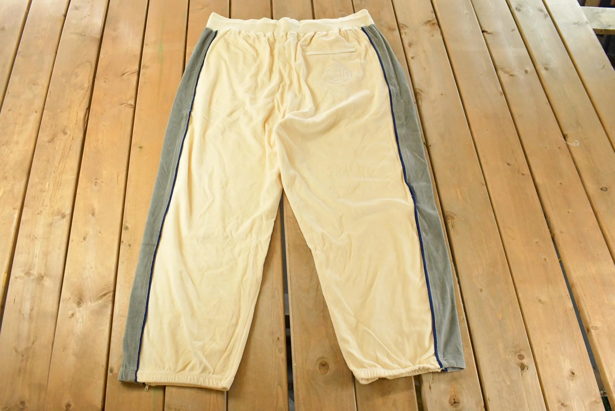 Vintage Deadstock Y2K Genetix Embroidered Velour Sweater & Sweatpants Set Men's 3XL - Image 5
