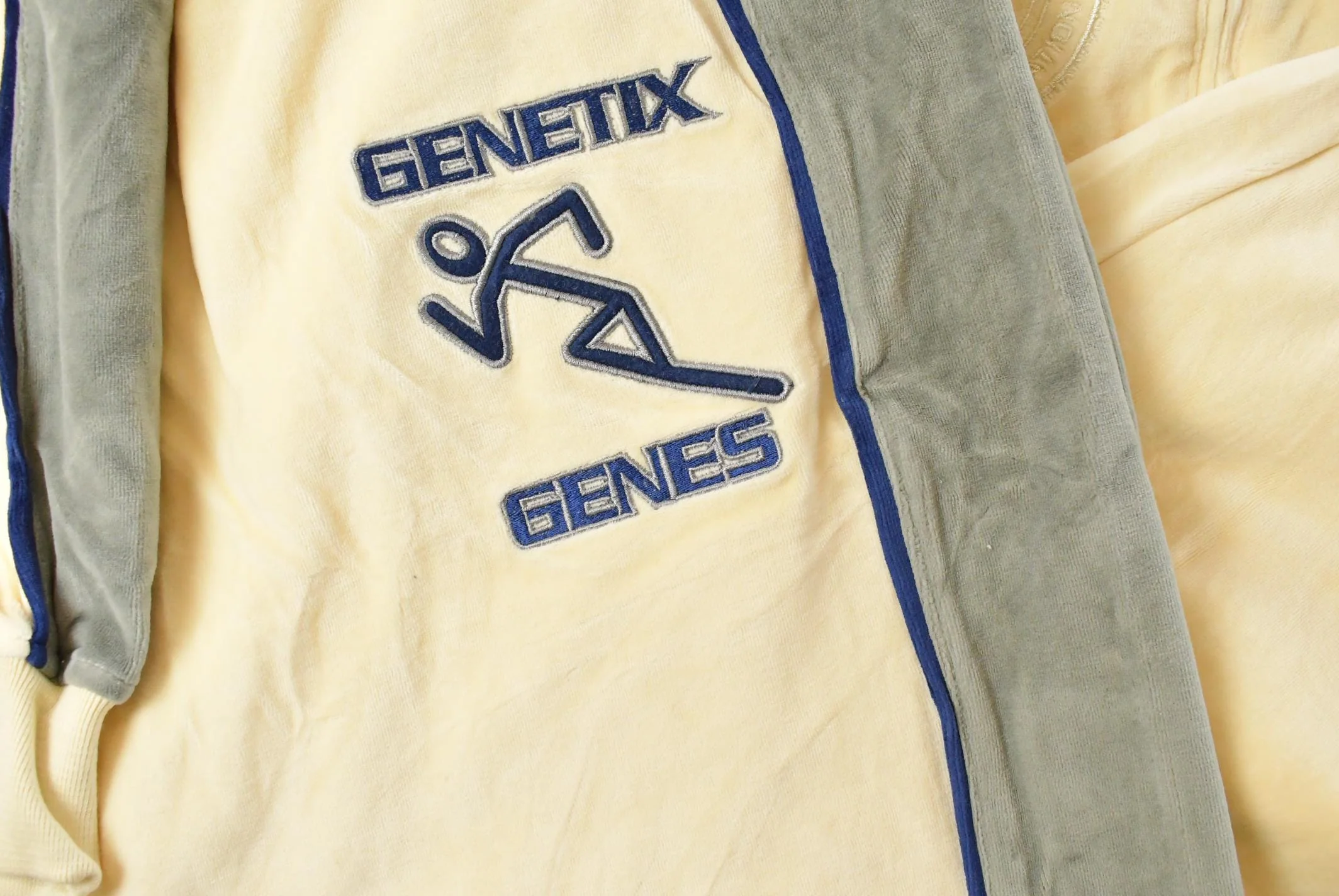 Vintage Deadstock Y2K Genetix Embroidered Velour Sweater & Sweatpants Set Men's 3XL - Image 7