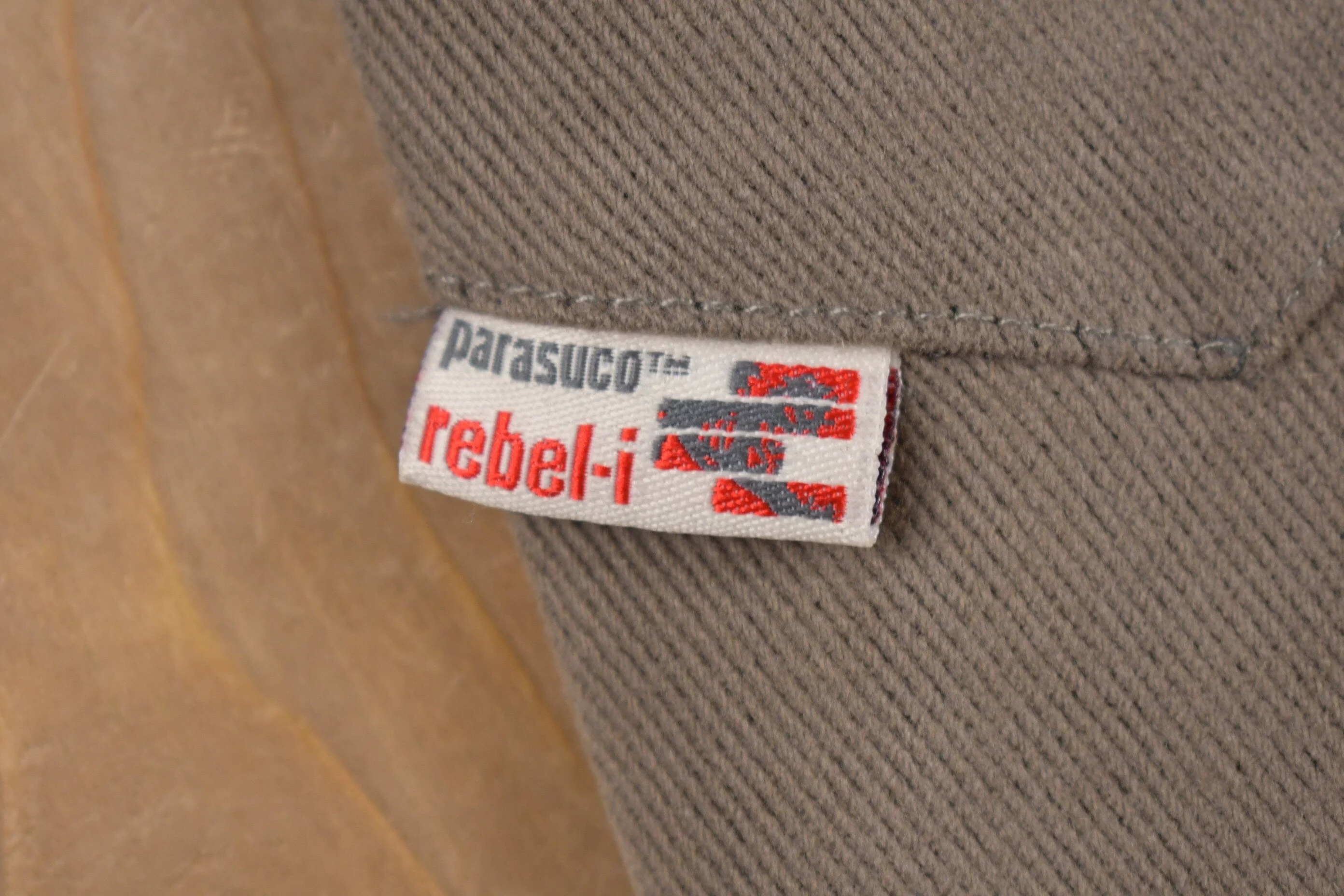 Vintage Deadstock Y2K Parasuco Flared Lowrise Jeans - Image 6