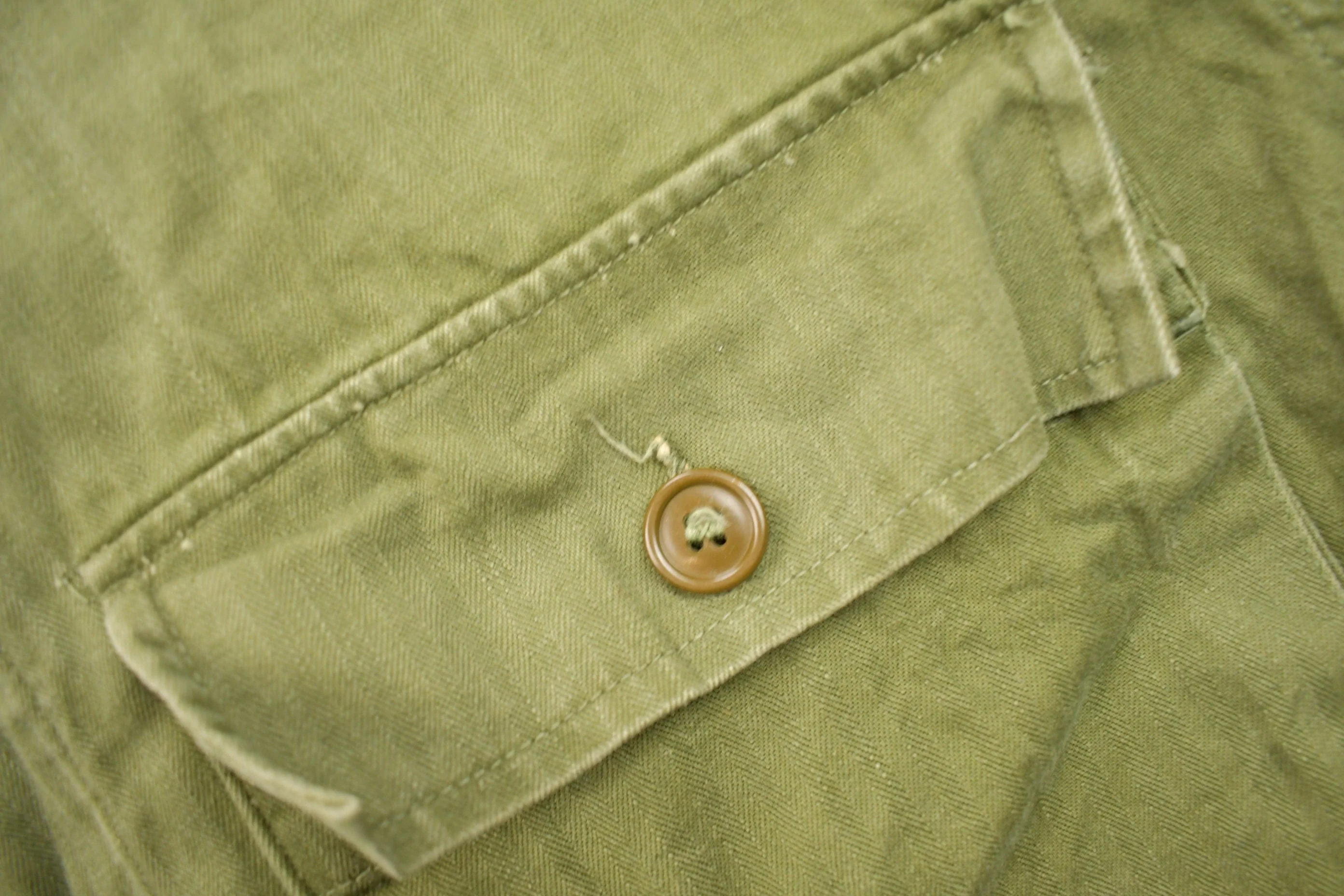 Vintage WW2 1940s Herringbone Military Jacket Army Men's Medium - Image 6