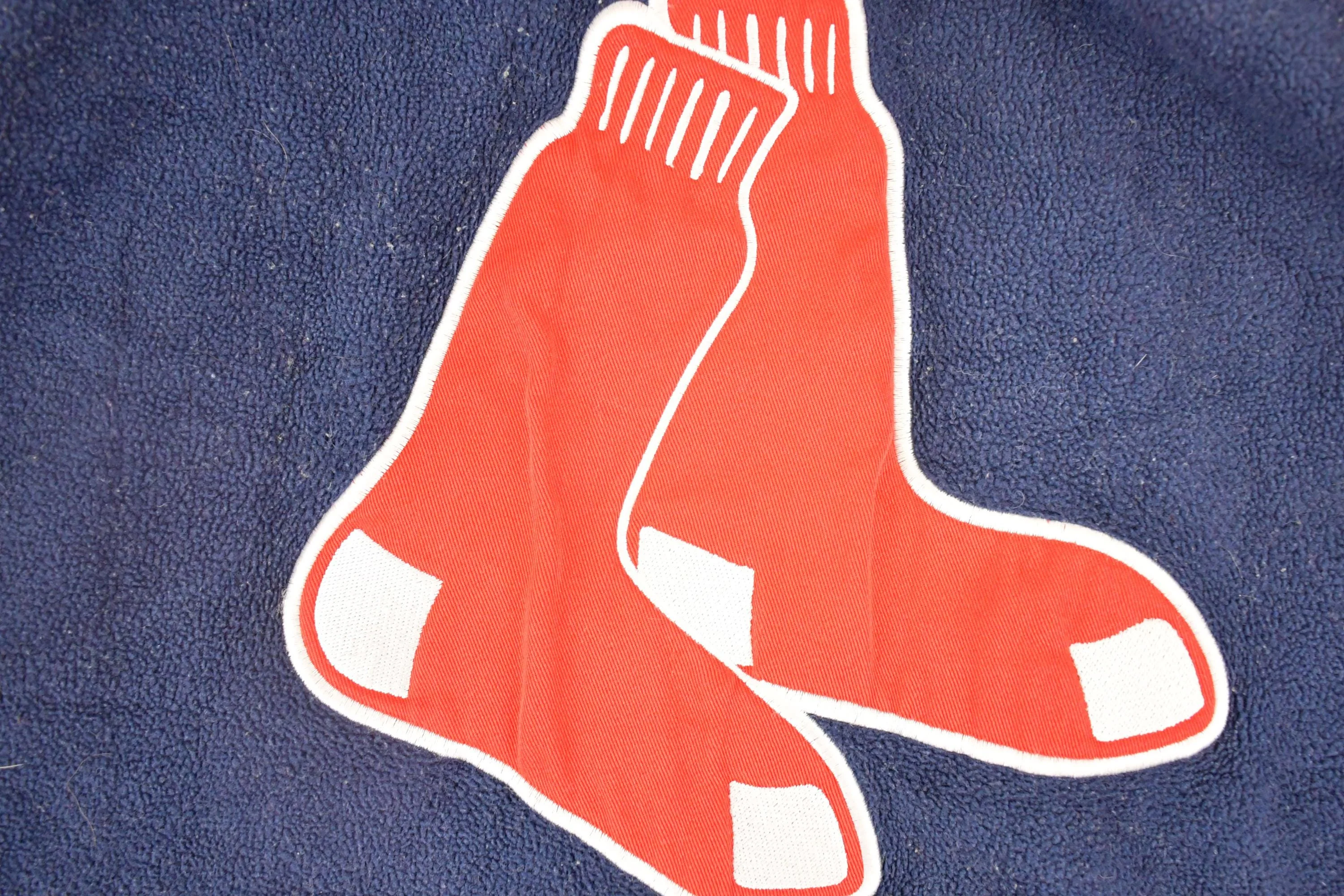 Vintage Y2K Boston Red Sox MLB Baseball Hoodie Fleece Sweater Men's XL - Image 3