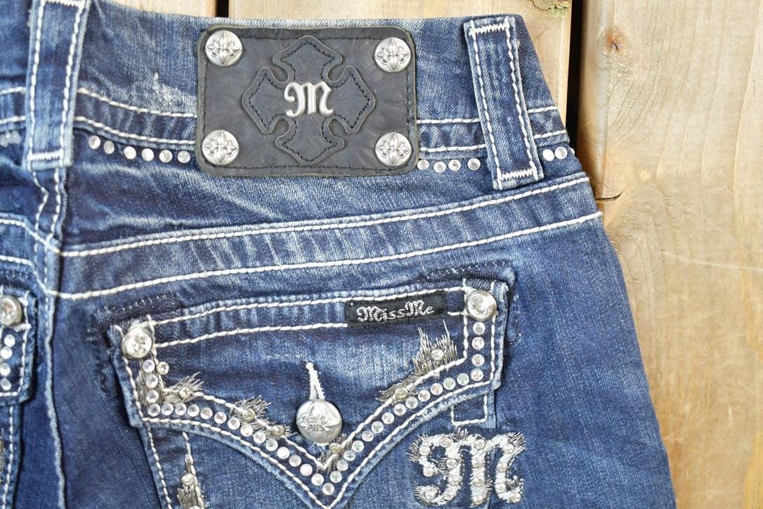 Vintage Y2K Deadstock Miss Me Bedazzled Low Rise Jeans Women's 26 x 31 - Image 3
