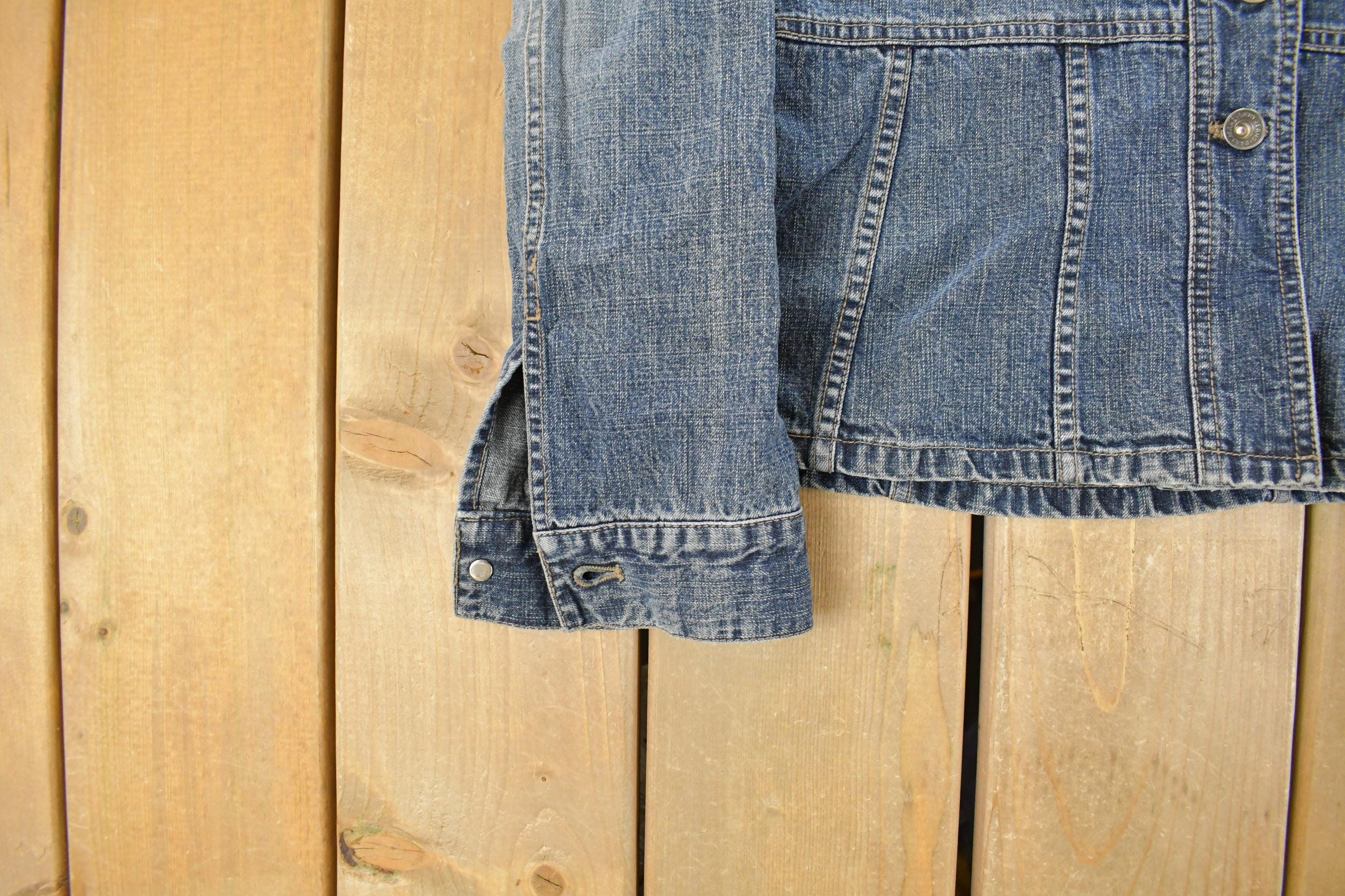 Vintage Y2K DKNY Denim Trucker Jean Jacket Women's Small - Image 3