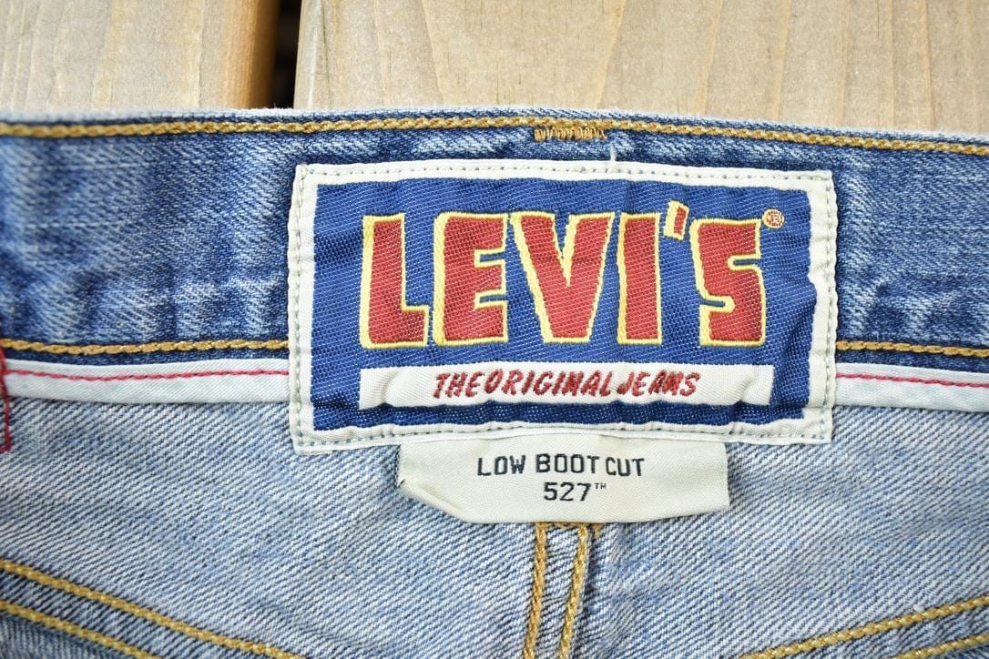 Vintage Y2K Levi Strauss Low Boot Cut Red Tab Denim Jeans Women's 24 x 30 - Image 3