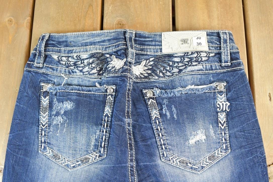Vintage Y2K Miss Me Angel Wing Bedazzled Low Rise Jeans Women's 30 x 31 - Image 3