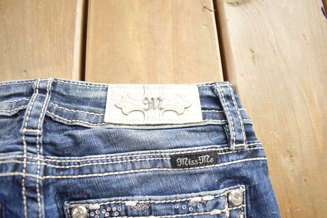 Vintage Y2K Miss Me Bedazzled Boot Cut Low Rise Jeans Women's 26 x 33 - Image 3