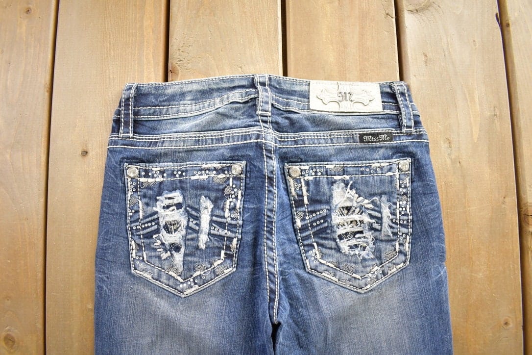 Vintage Y2K Miss Me Bedazzled Boot Cut Low Rise Jeans Women's 26 x 33 - Image 5
