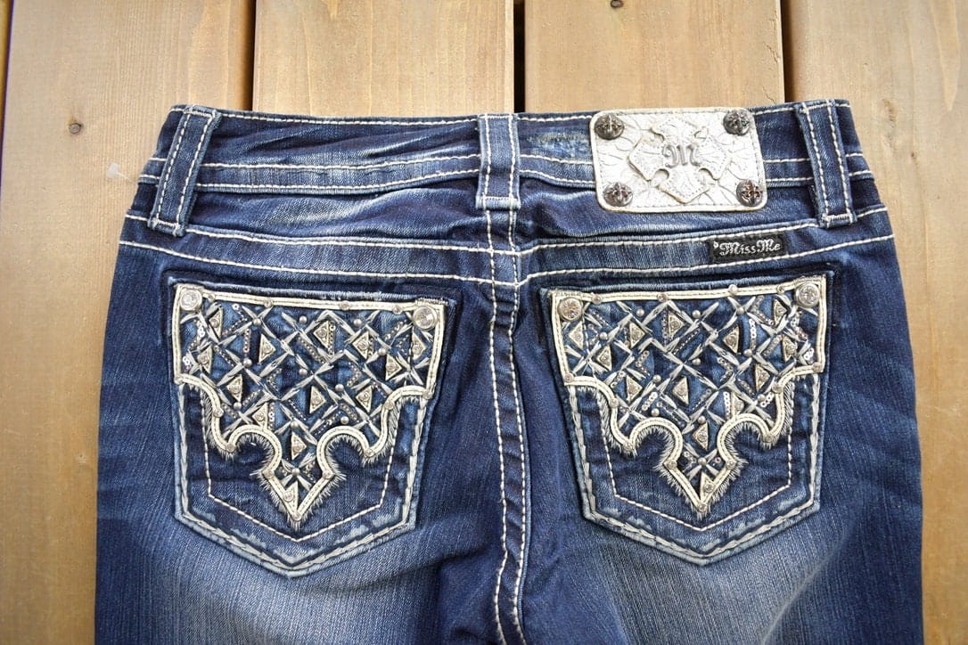 Vintage Y2K Miss Me Bedazzled Cowgirl Western Boot Cut Low Rise Jeans Women's 26 x 33 - Image 4
