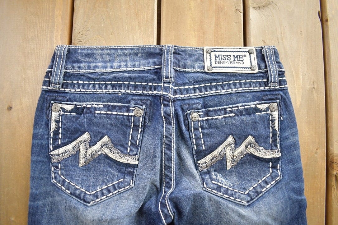 Vintage Y2K Miss Me Bedazzled Cowgirl Western Boot Cut Low Rise Jeans Women's 26 x 33 - Image 3