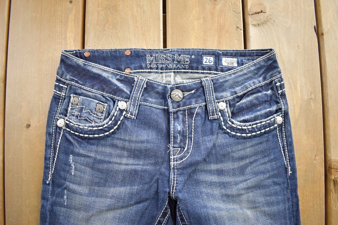 Vintage Y2K Miss Me Bedazzled Cowgirl Western Boot Cut Low Rise Jeans Women's 26 x 33 - Image 4