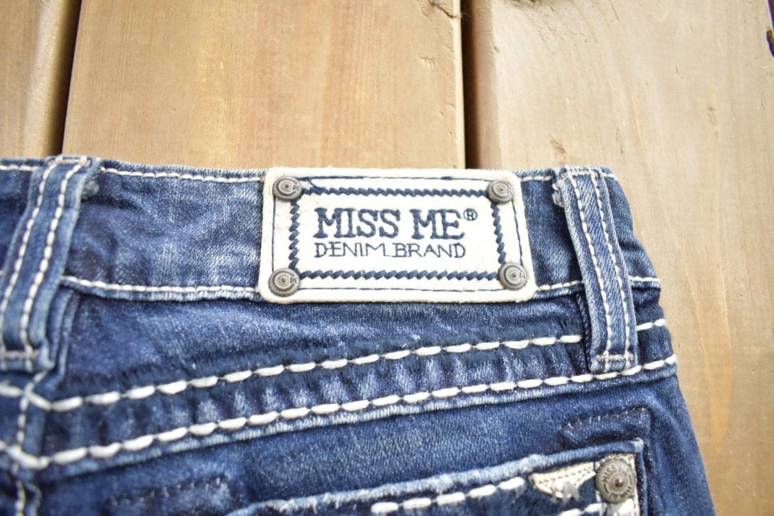 Vintage Y2K Miss Me Bedazzled Cowgirl Western Boot Cut Low Rise Jeans Women's 26 x 33 - Image 6