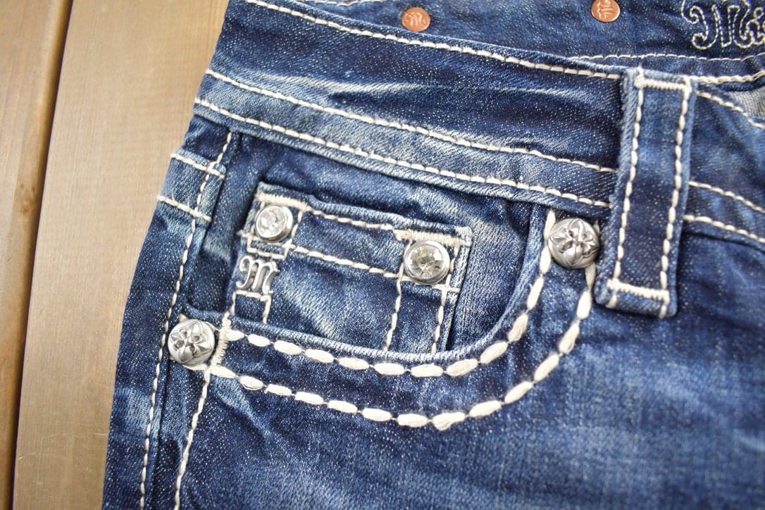 Vintage Y2K Miss Me Bedazzled Cowgirl Western Boot Cut Low Rise Jeans Women's 26 x 33 - Image 4