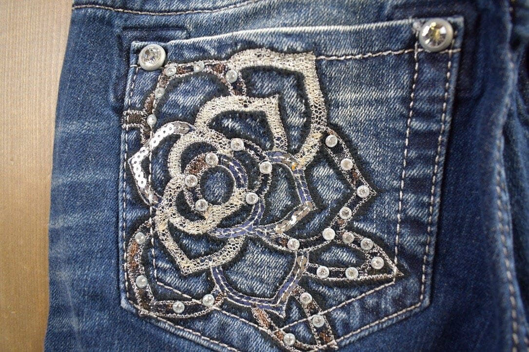 Vintage Y2K Miss Me Bedazzled Embroidered Boot Cut Low Rise Jeans Women's 26 x 33 - Image 6