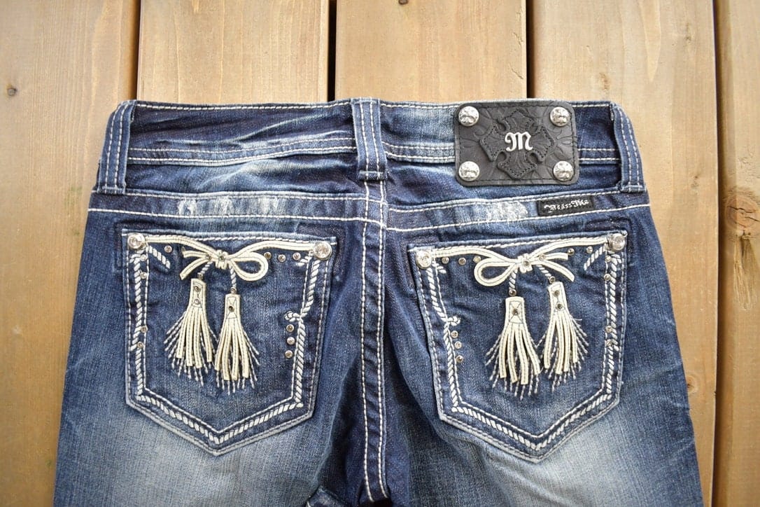 Vintage Y2K Miss Me Bedazzled Embroidered Boot Cut Low Rise Jeans Women's 26 x 33 - Image 5