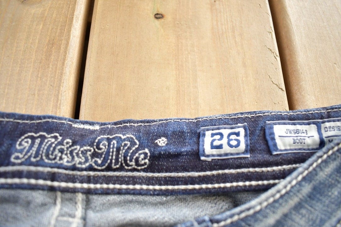 Vintage Y2K Miss Me Bedazzled Embroidered Boot Cut Low Rise Jeans Women's 26 x 33 - Image 7