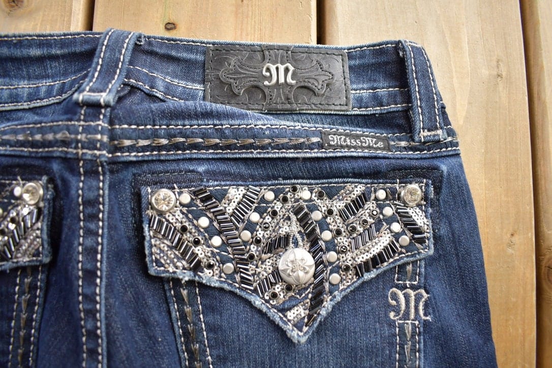 Vintage Y2K Miss Me Bedazzled Embroidered Dark Wash Boot Cut Low Rise Jeans Women's 26 x 33 - Image 6