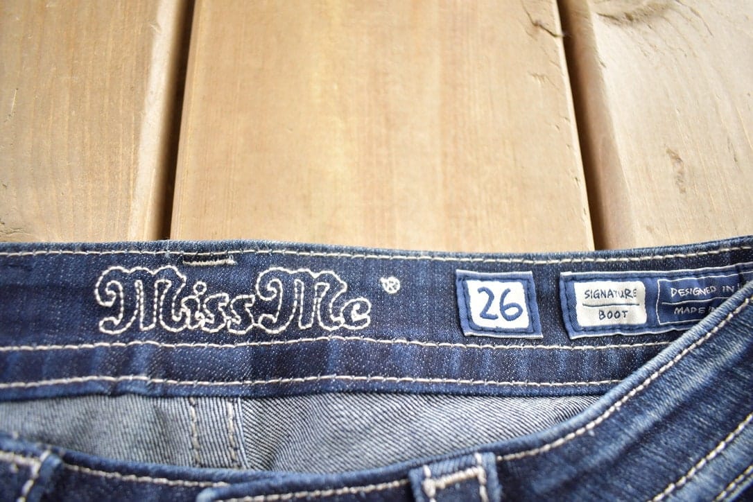 Vintage Y2K Miss Me Bedazzled Embroidered Dark Wash Boot Cut Low Rise Jeans Women's 26 x 33 - Image 7
