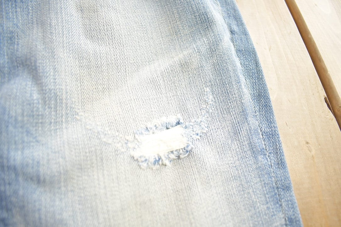 Vintage Y2K Miss Me Bedazzled Embroidered Thrashed Low Rise Boot Cut Low Rise Jeans Women's 26 x 33 - Image 3