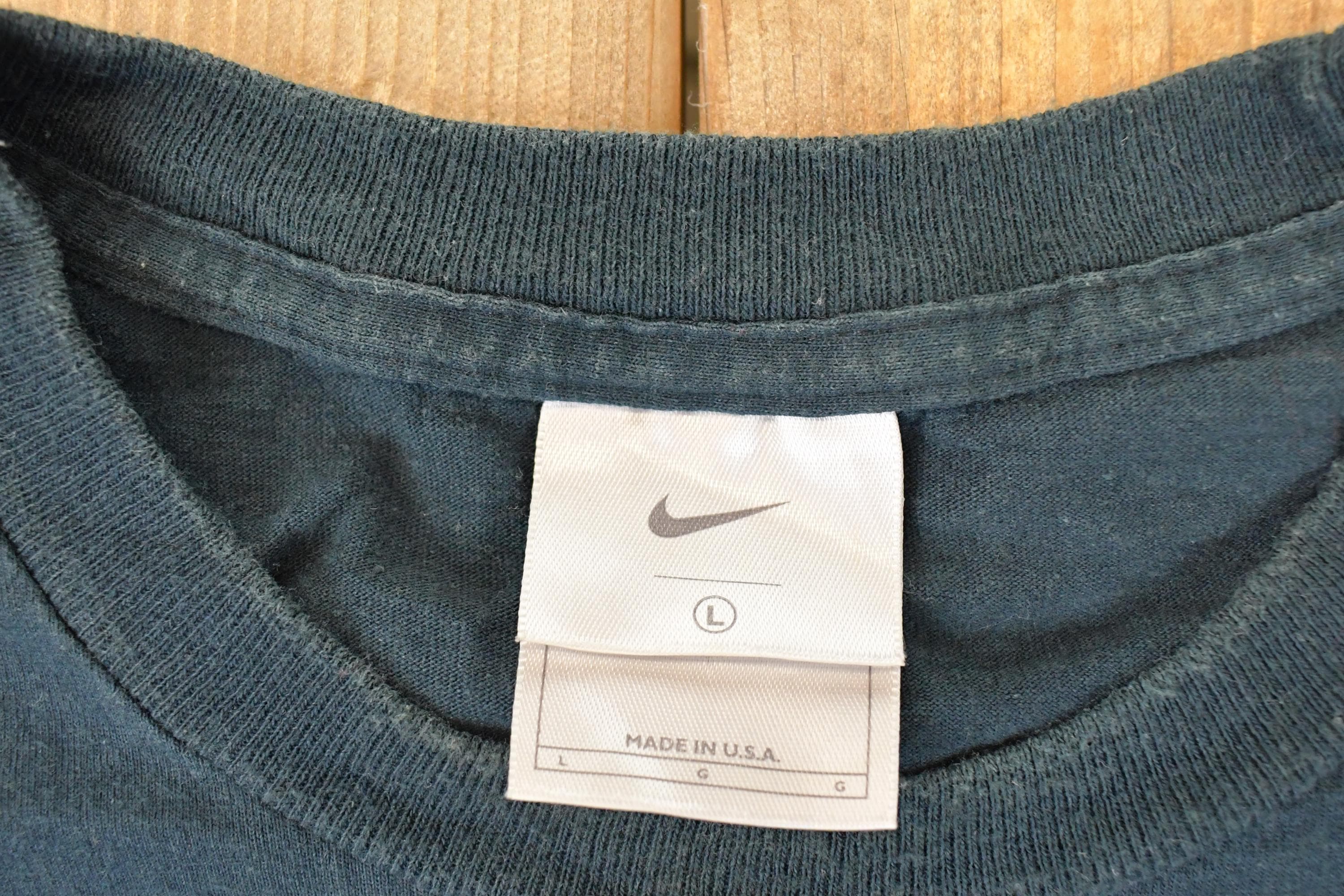 Vintage Y2K Nike Basketball T-Shirt Men's L - Image 4