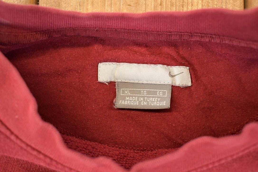 Vintage Y2K Nike Embroidered Mini Swoosh Crewneck Sweatshirt Men's L - Image 4