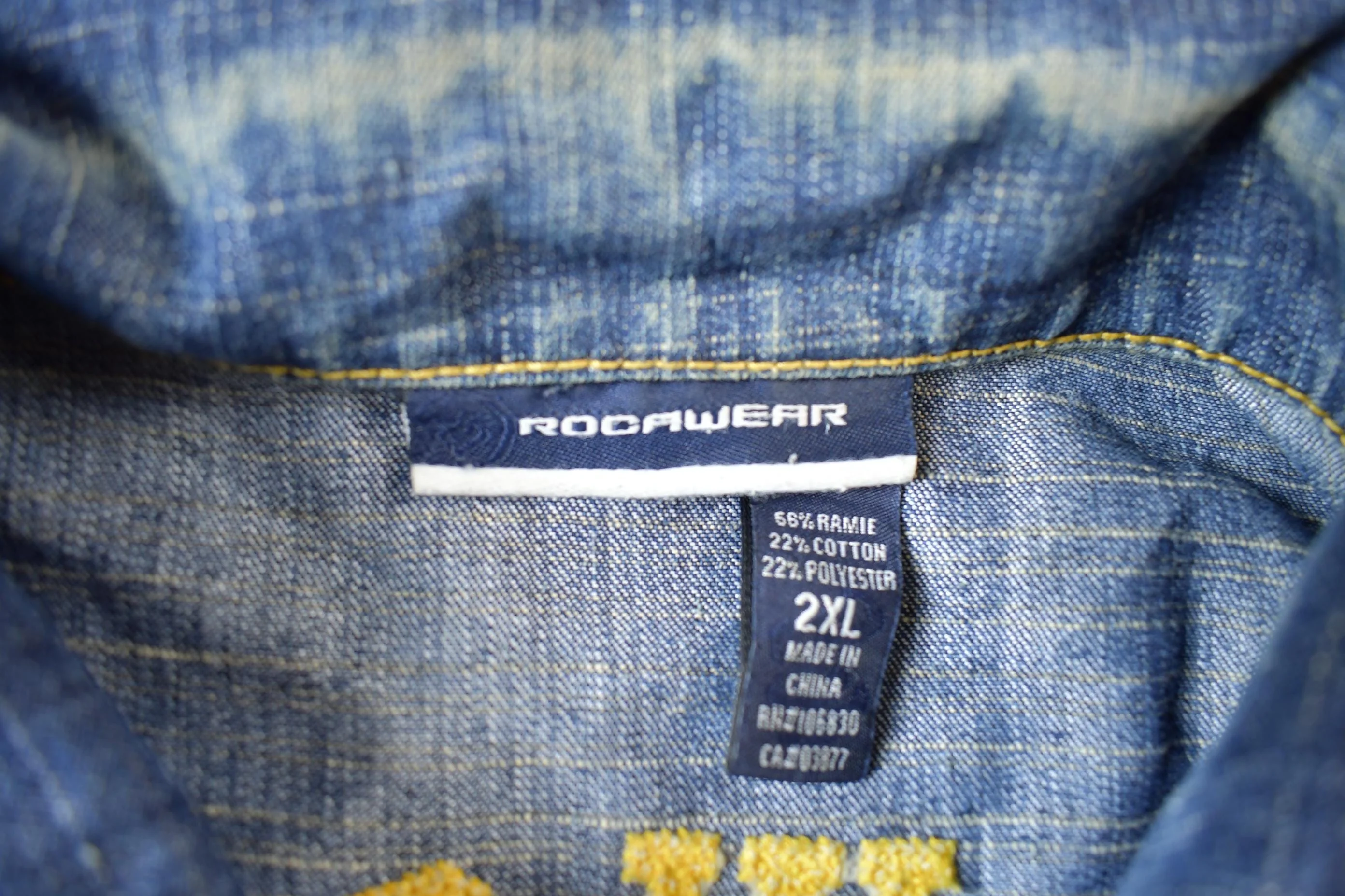 Vintage Y2K Rocawear Faded Jean Jacket Men's Large - Image 3